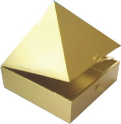 pyramid box