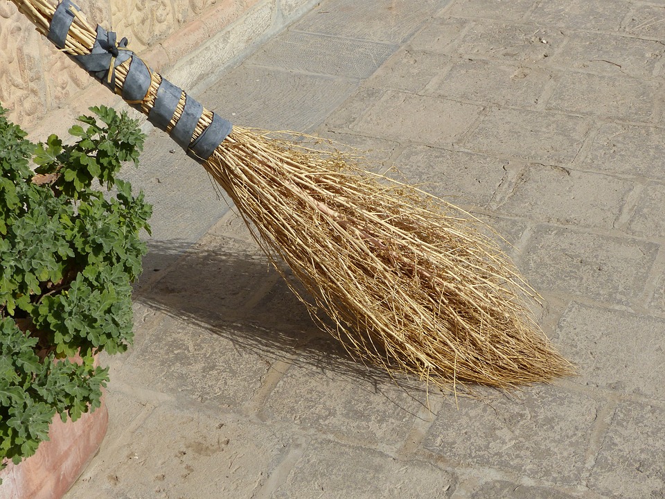 broom