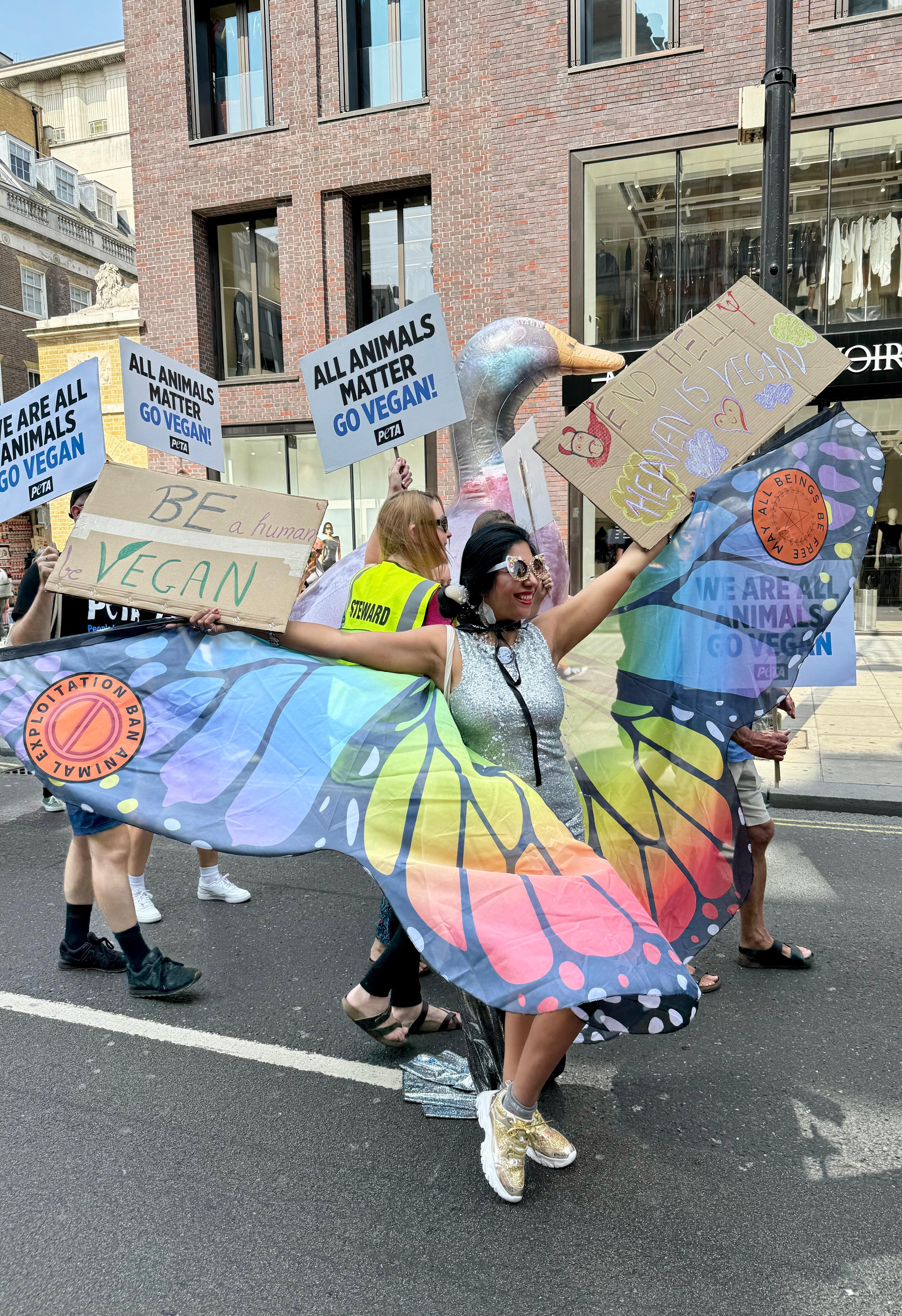 Should Vegans Perform Activism Too?